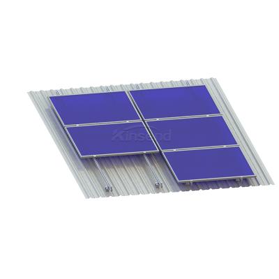 Sistema de montaje en techo trapezoidal universal