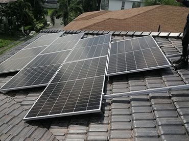 Sistema de montaje de tejas en tejados, Filipinas