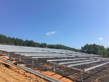 En abril, Alemania añadida sobre 620mw de la capacidad instalada fotovoltaica solar